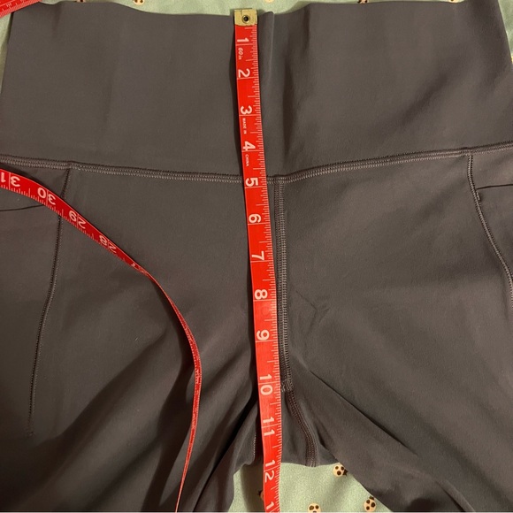 Athleta Salutation Stash Leggings - Picture 11 of 11